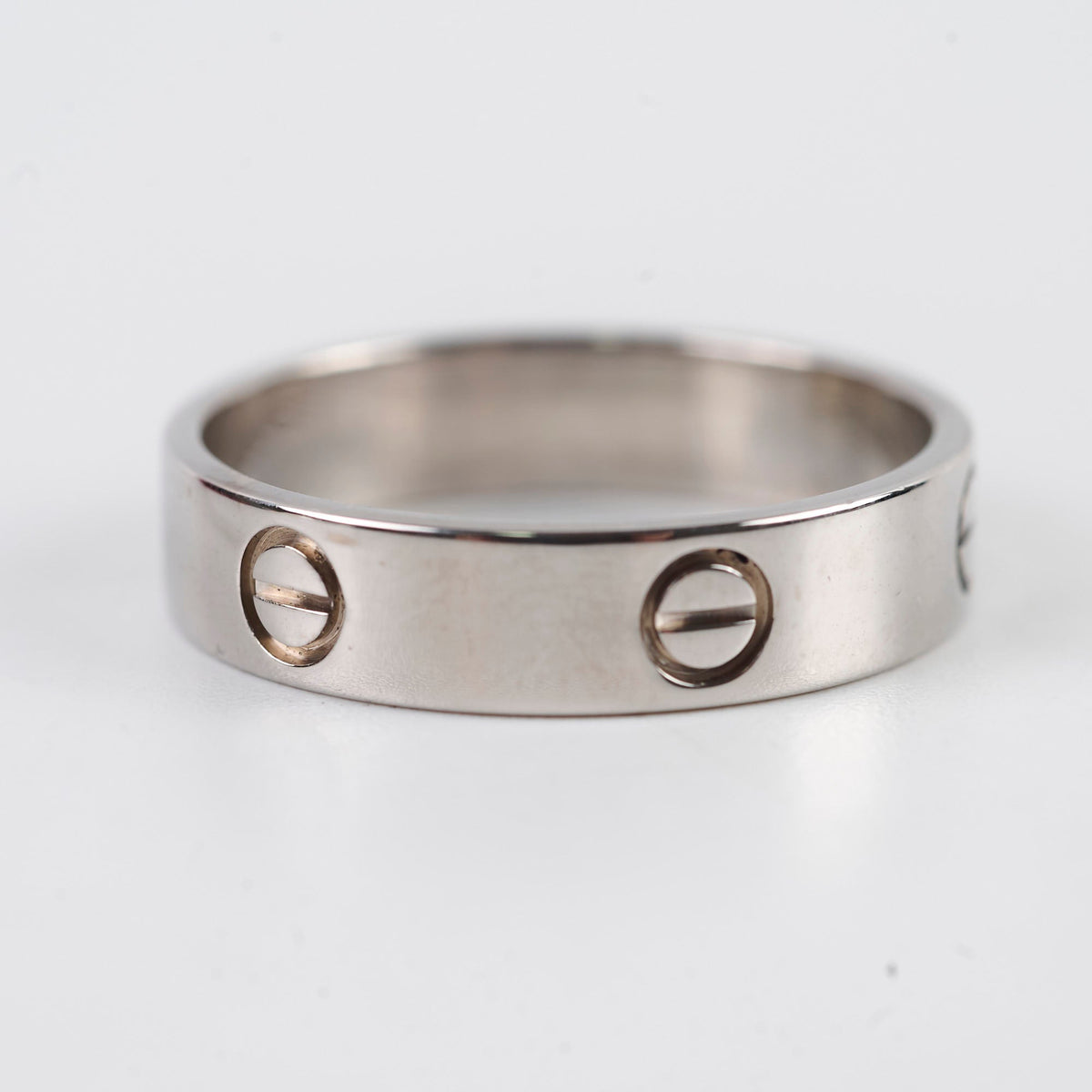 Cartier Love Ring Classic White Gold - Size 67 - photo 3
