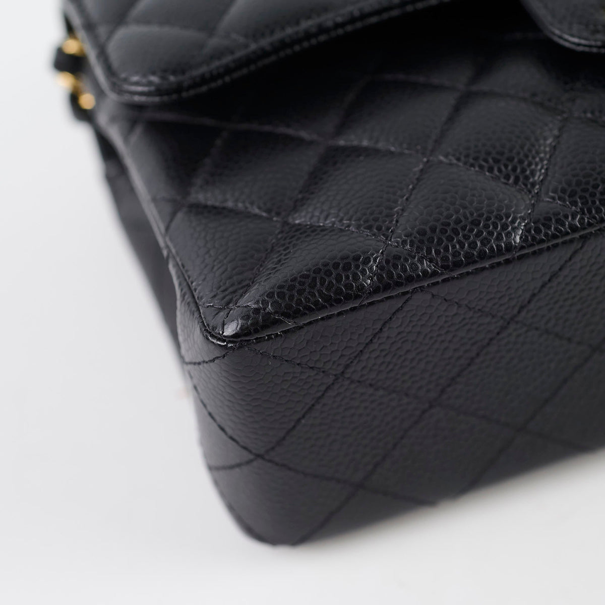 Chanel Small Caviar Flap - photo 9