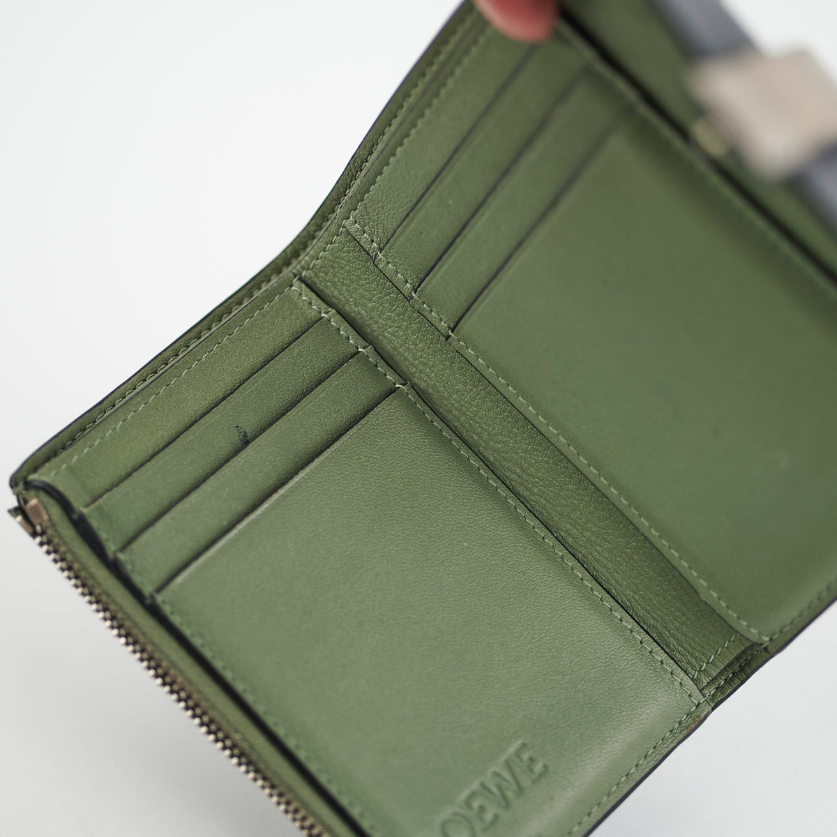 Loewe Small Vertical Grey Wallet - photo 7
