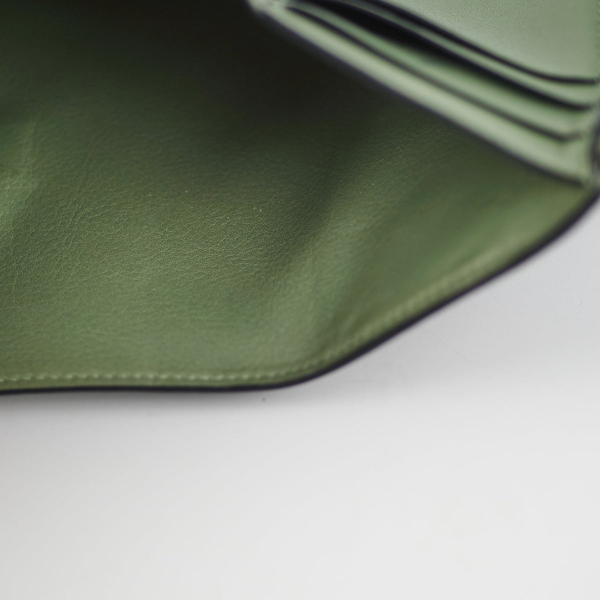 Loewe Small Vertical Grey Wallet - photo 5