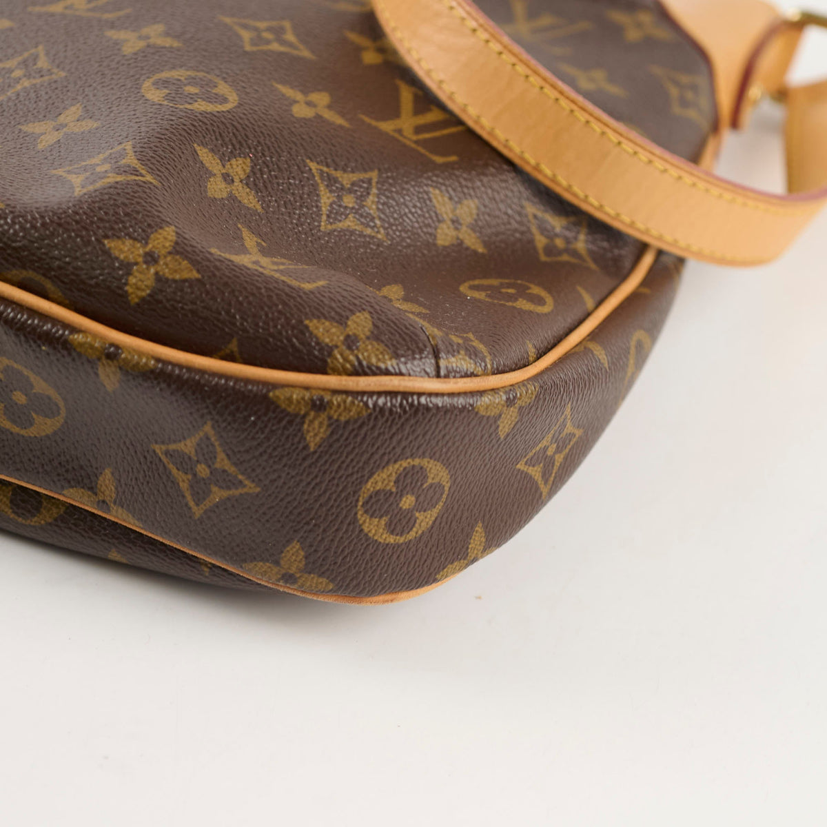 Louis Vuitton Odeon PM Monogram Crossbody Bag - photo 13