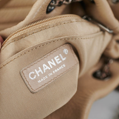 Chanel Chevron Beige Bucket Bag - photo 8