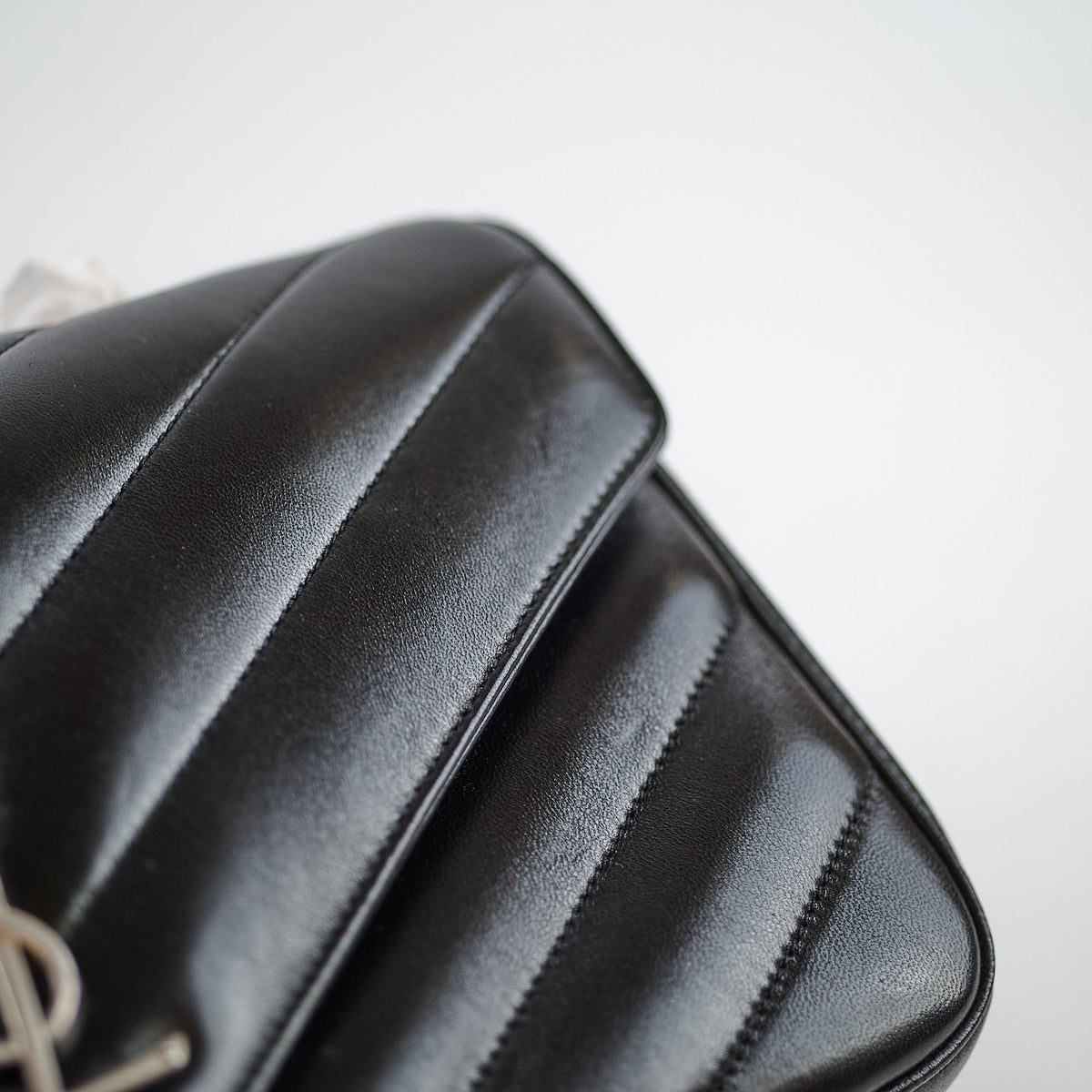 Saint Laurent Lou Medium Black - photo 5