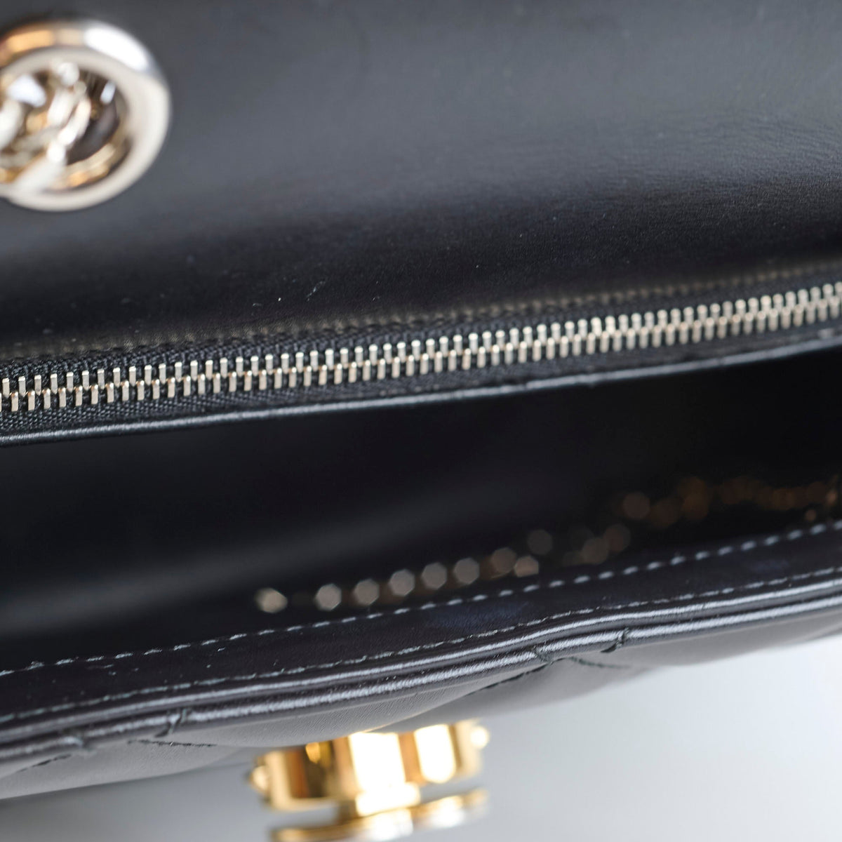 Gucci GG Deco Shoulder Bag Black - photo 9