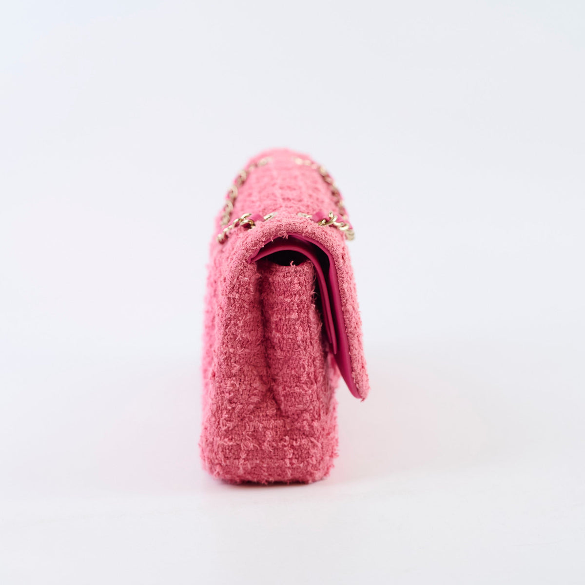 Chanel Medium Tweed Pink Classic Flap - photo 3