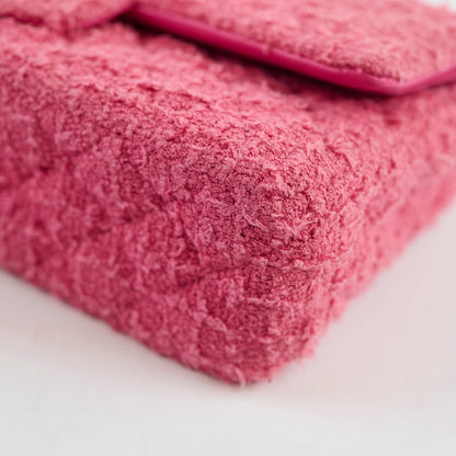 Chanel Medium Tweed Pink Classic Flap - photo 13