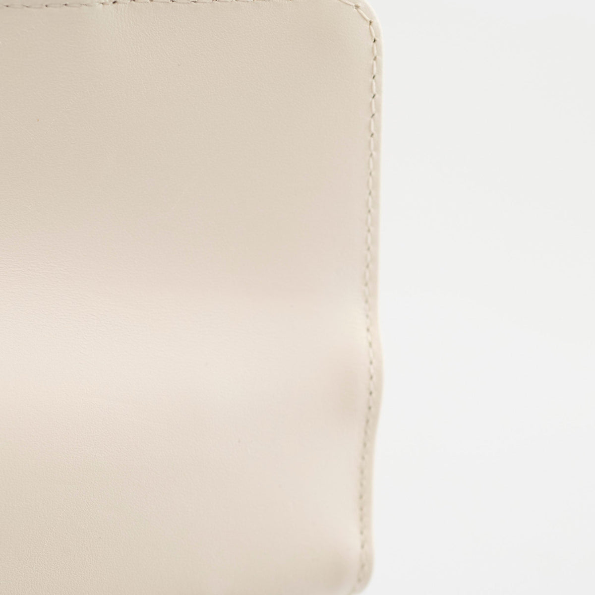 Chanel Crush Top Handle White Lambskin Microchip - photo 6