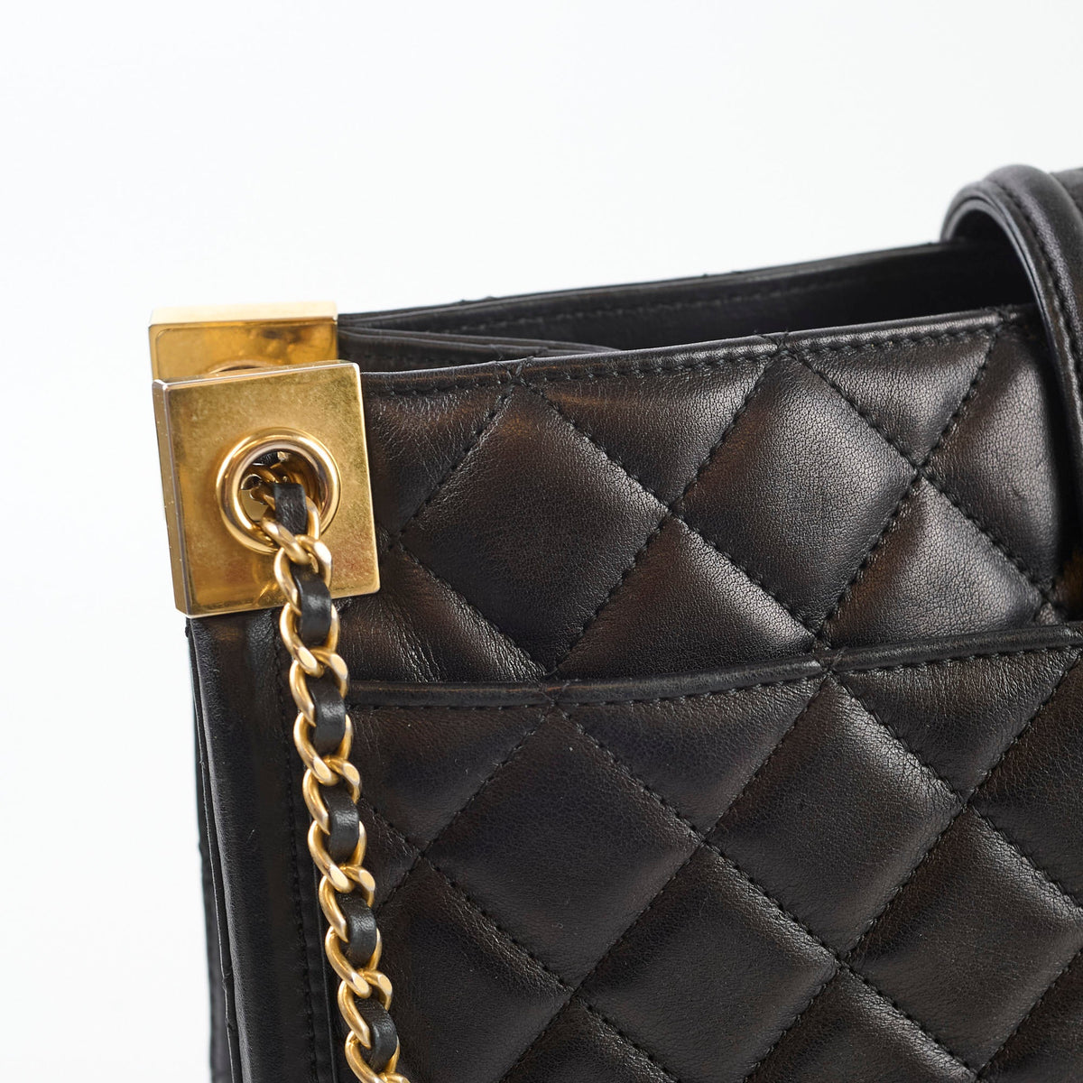 Chanel Elegant CC Tote Quilted Lambskin - photo 7