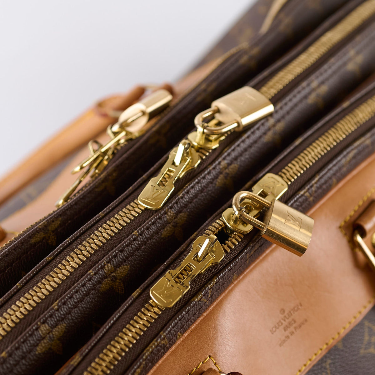 Louis Vuitton Alize Travel Bag Monogram - photo 6