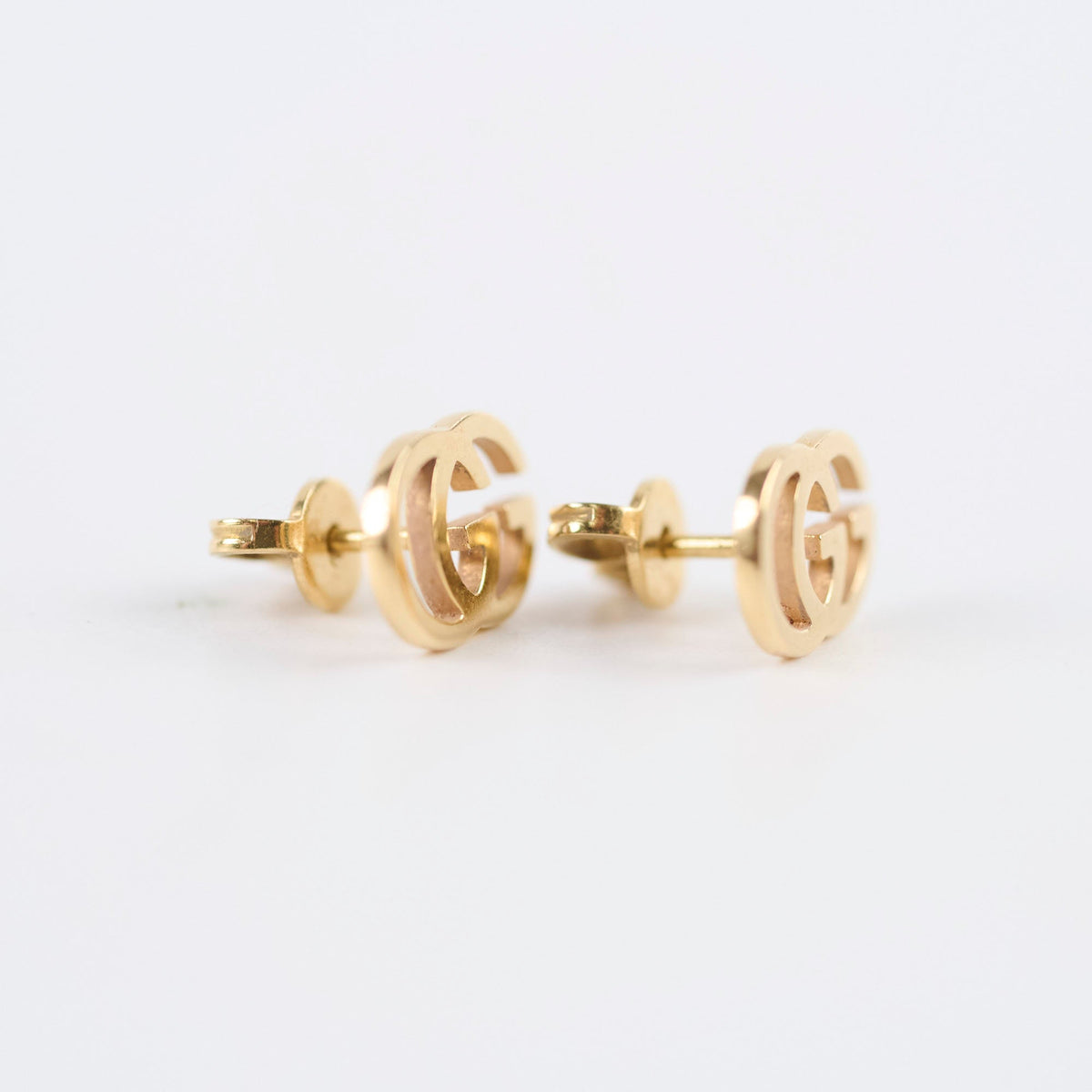 Gucci 18k Gold Running GG Stud Earrings - photo 2