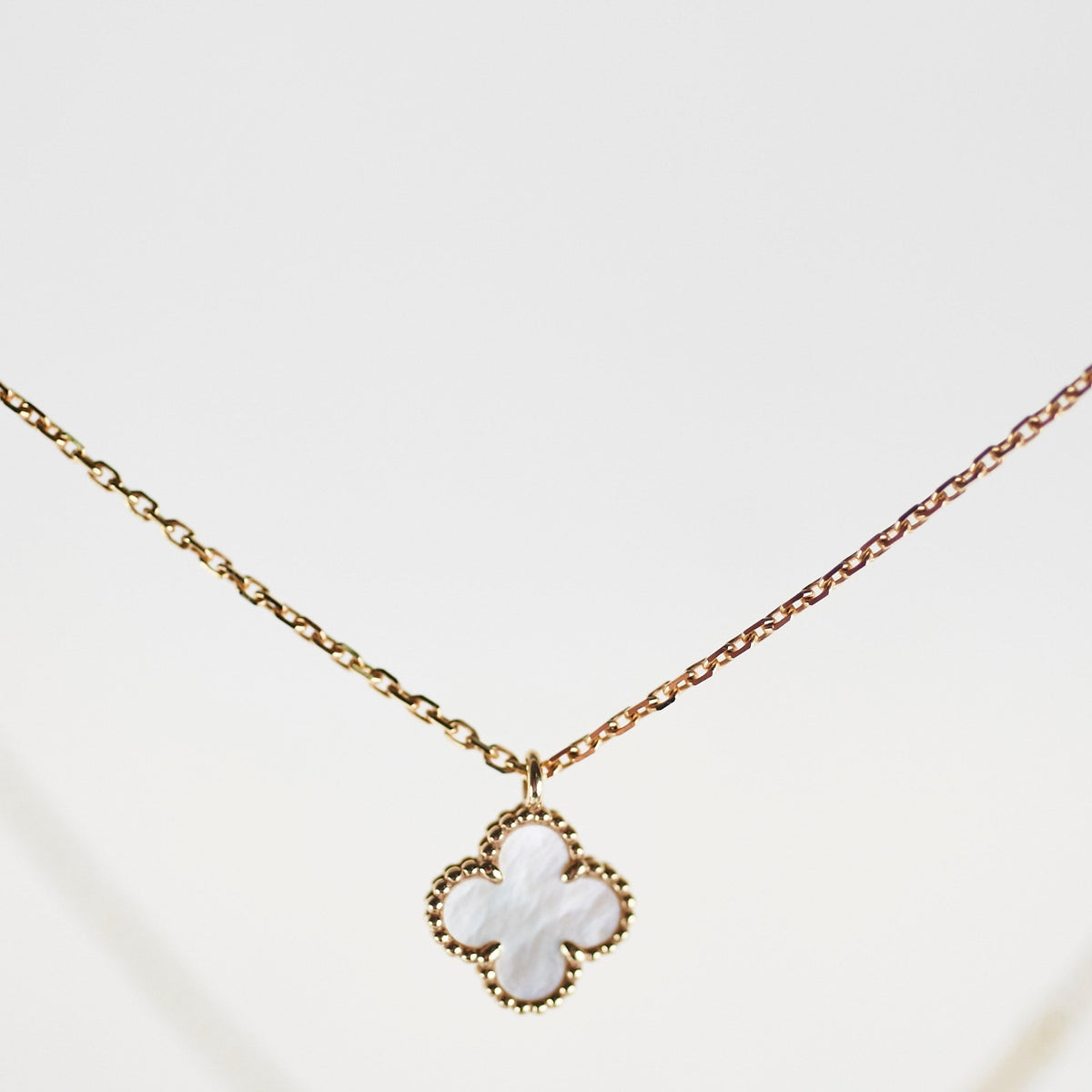Van Cleef & Arpels Sweet Alhambra Mother Of Pearl Necklace - photo 7