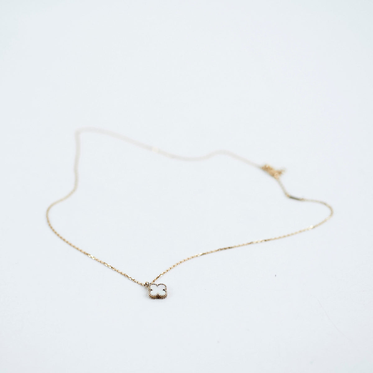 Van Cleef & Arpels Sweet Alhambra Mother Of Pearl Necklace - photo 2