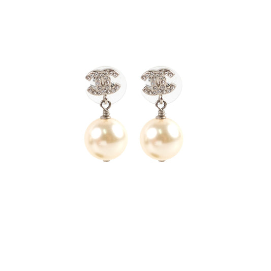 Chanel CC Pearl Drop Earrings Costume Jewellery - photo 1