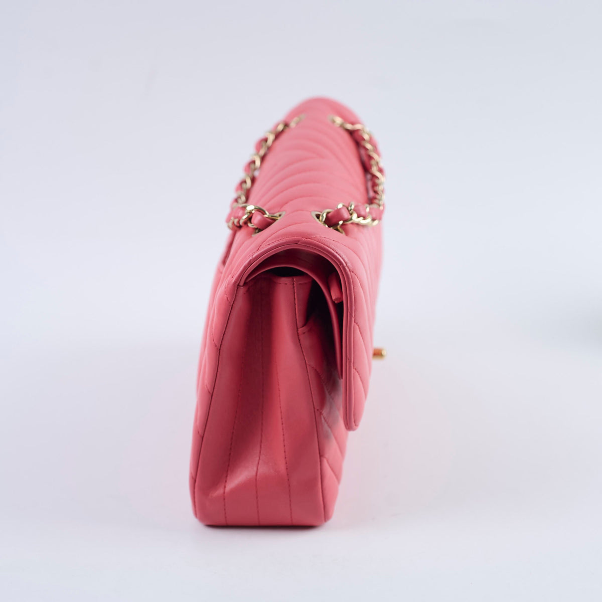 Chanel Medium Chevron Classic Flap Pink Calfskin - photo 3