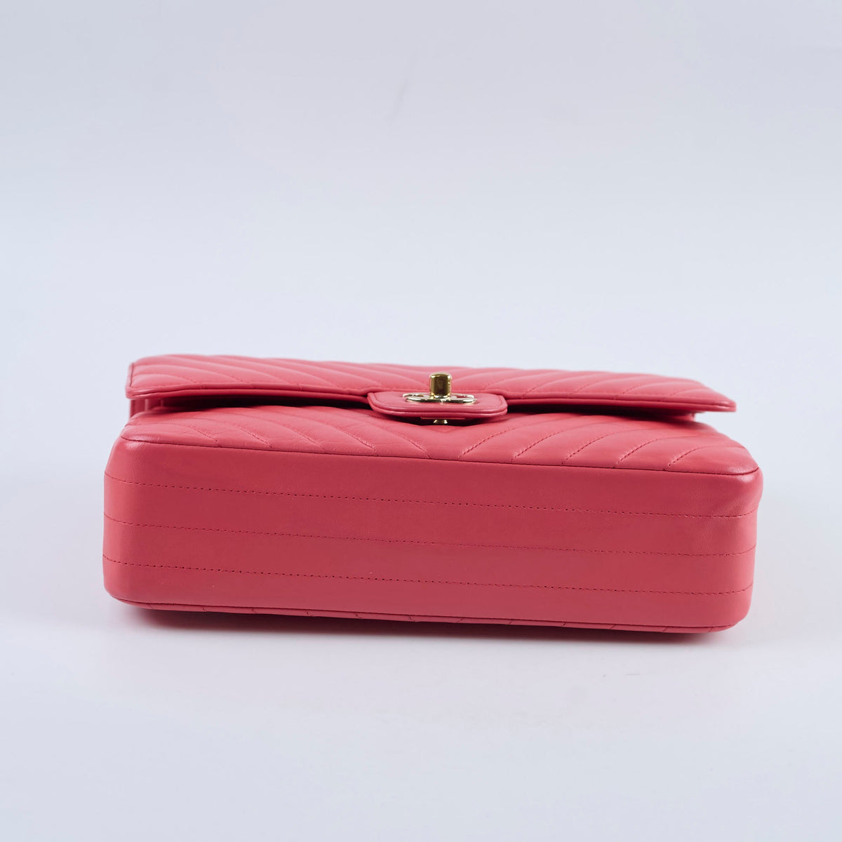 Chanel Medium Chevron Classic Flap Pink Calfskin - photo 4