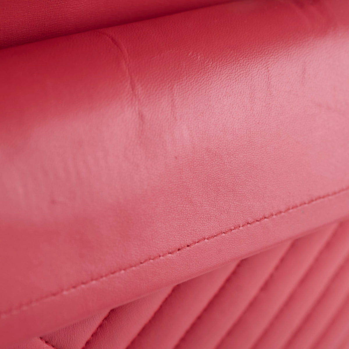 Chanel Medium Chevron Classic Flap Pink Calfskin - photo 8