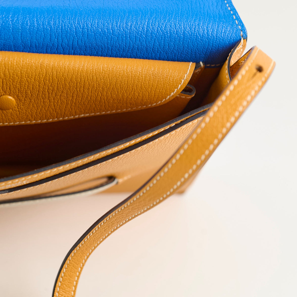 Hermes Faco II chevre Mysore pouch clutch crossbody tri color - A stamp - photo 4