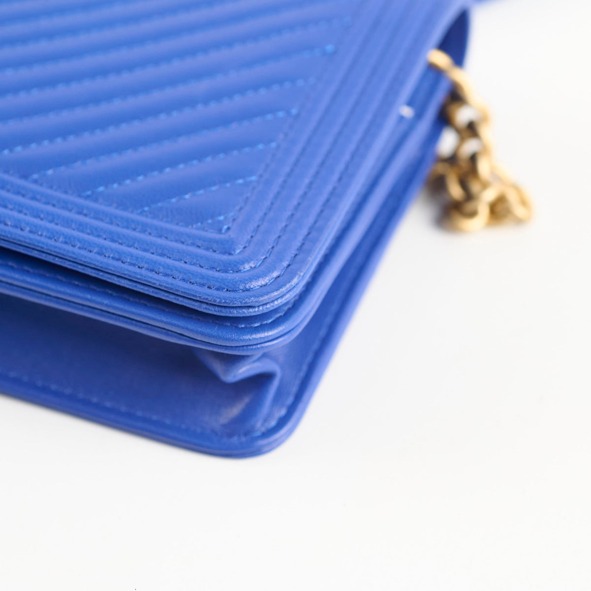 Chanel Boy Wallet on Chain Blue Lambksin - photo 17