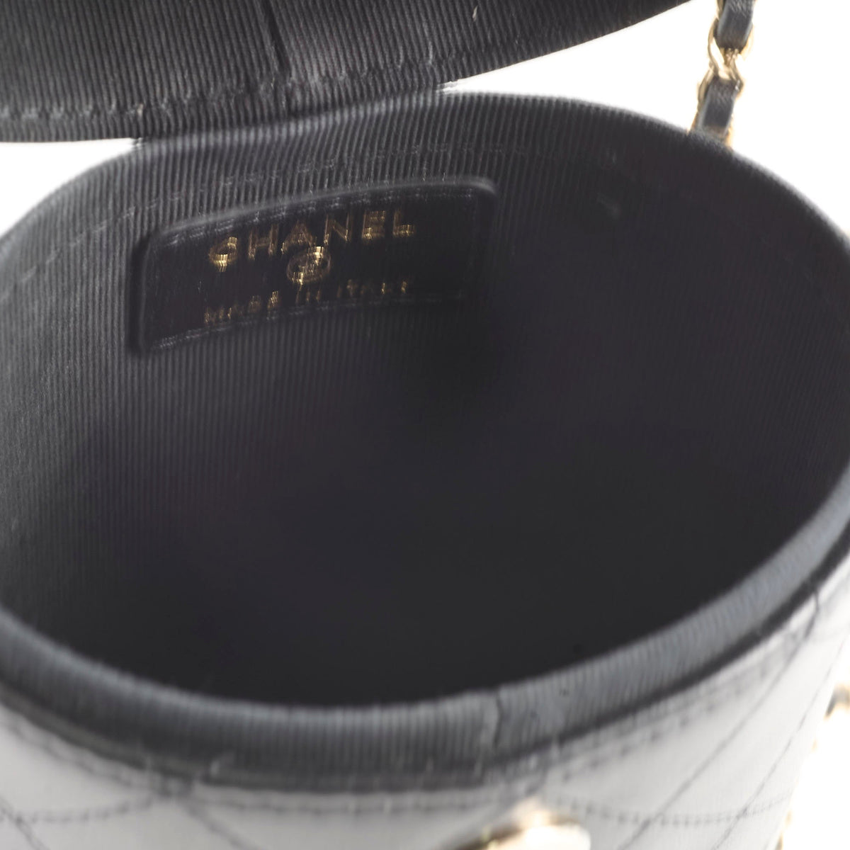 Chanel Round Vanity Case with Mirror 31 Series - photo 6