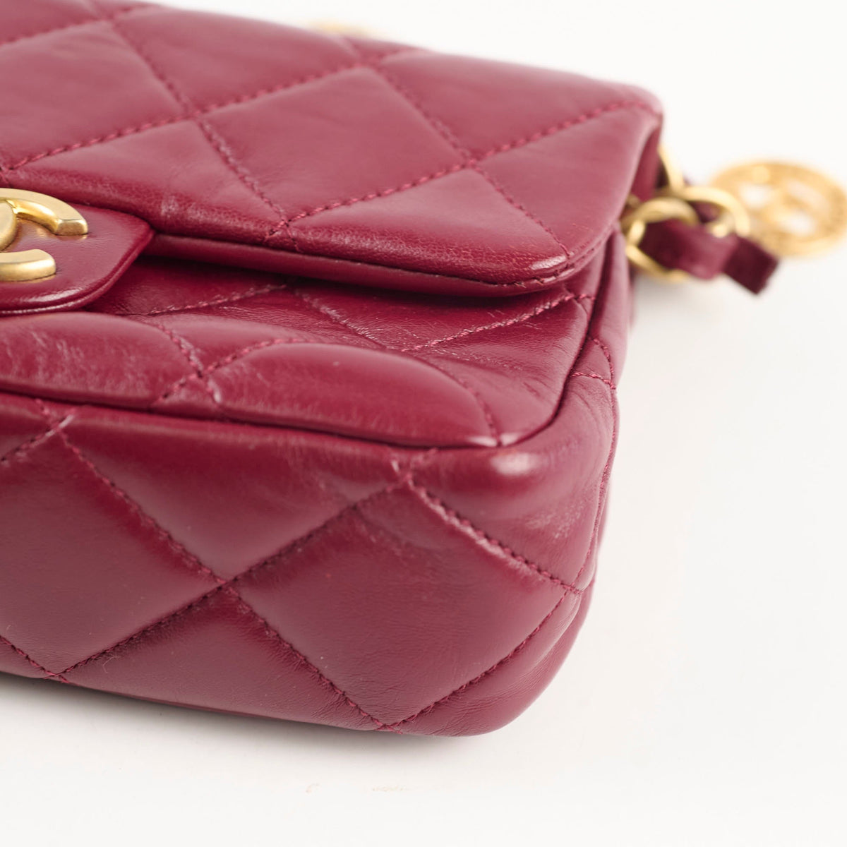 Chanel Seasonal Flap Burgundy Microchipped - photo 9