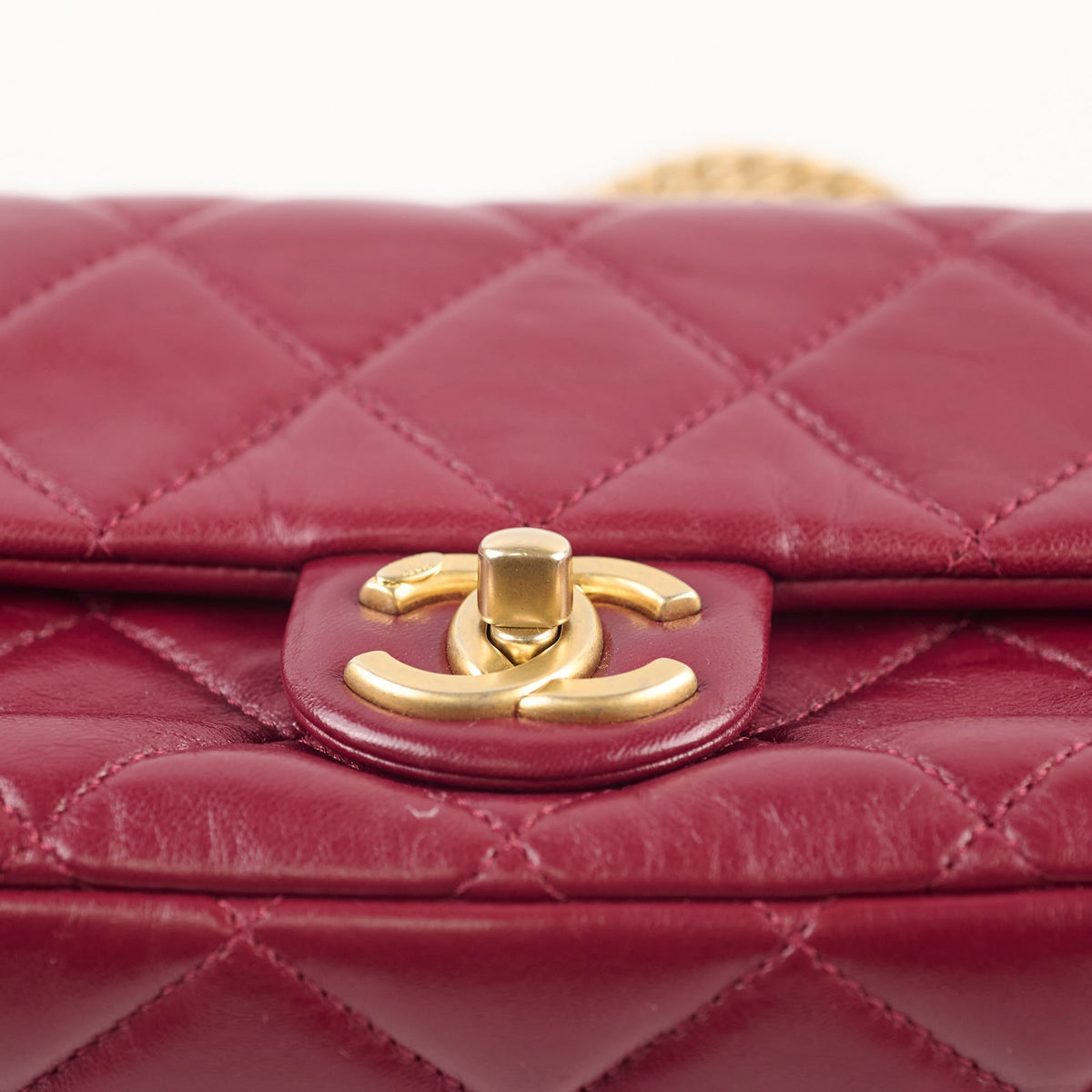 Chanel Seasonal Flap Burgundy Microchipped - photo 12