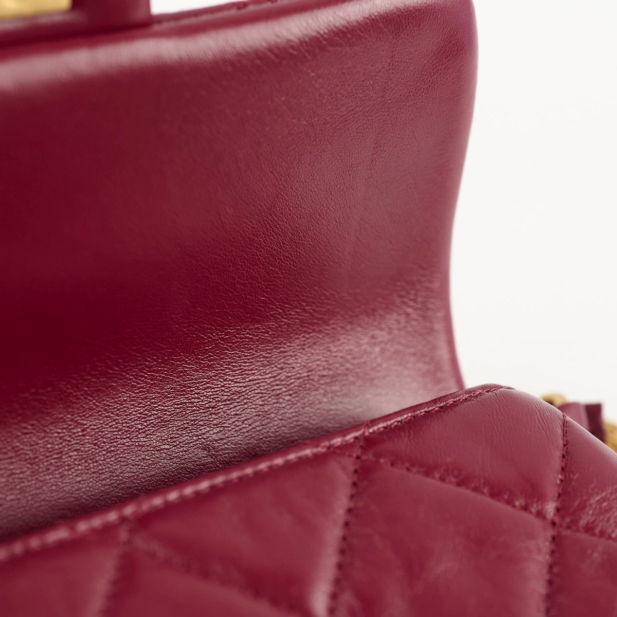 Chanel Seasonal Flap Burgundy Microchipped - photo 7