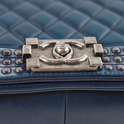 Chanel Old Medium Boy Navy Studded - photo 16