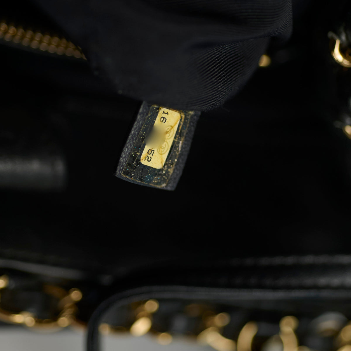 Chanel Chain Tote Bag 16 Series - photo 5