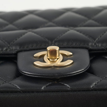Chanel Mademoiselle Chic Flap Black - photo 16