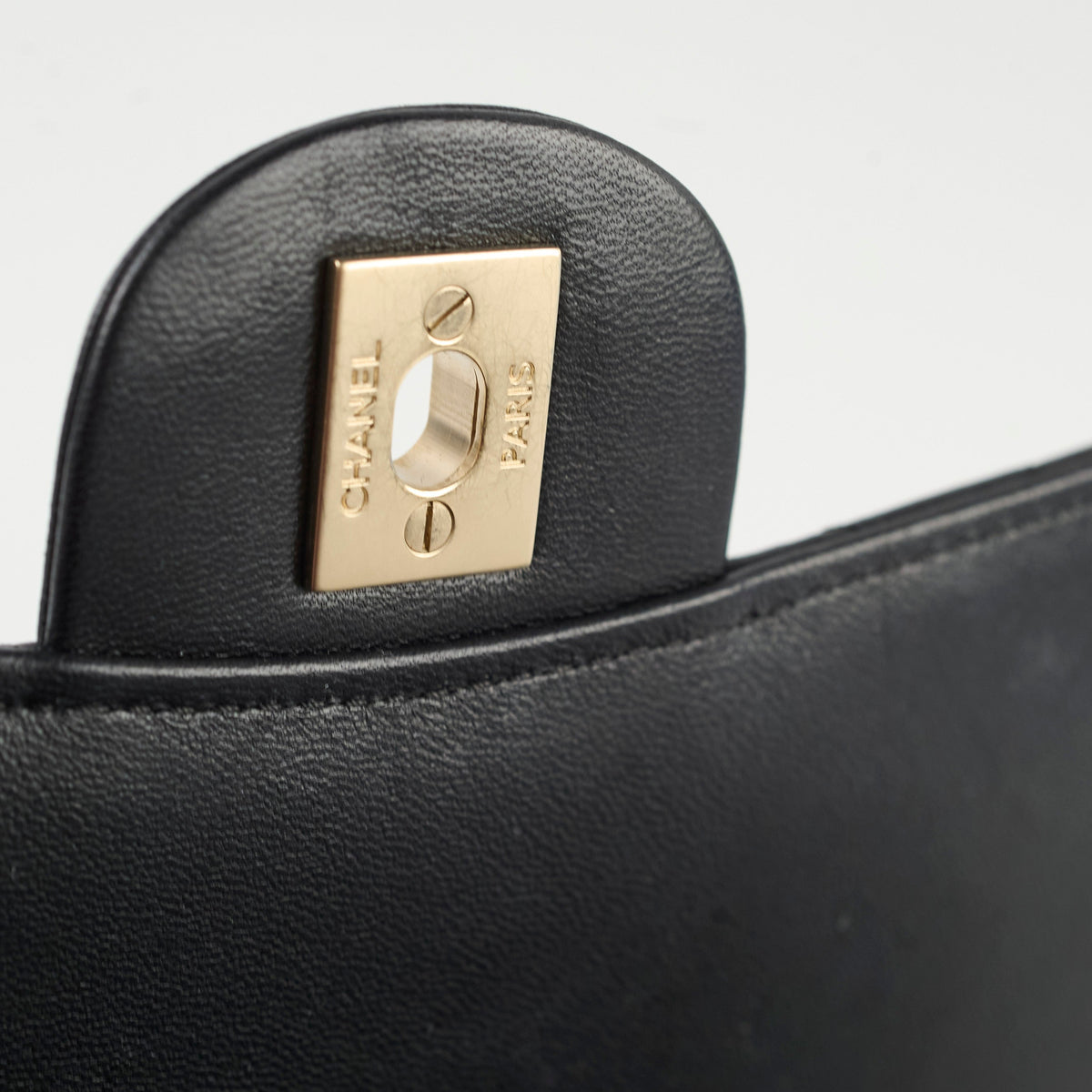 Chanel Mademoiselle Chic Flap Black - photo 7