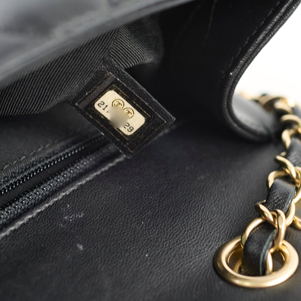 Chanel Mademoiselle Chic Flap Black - photo 3