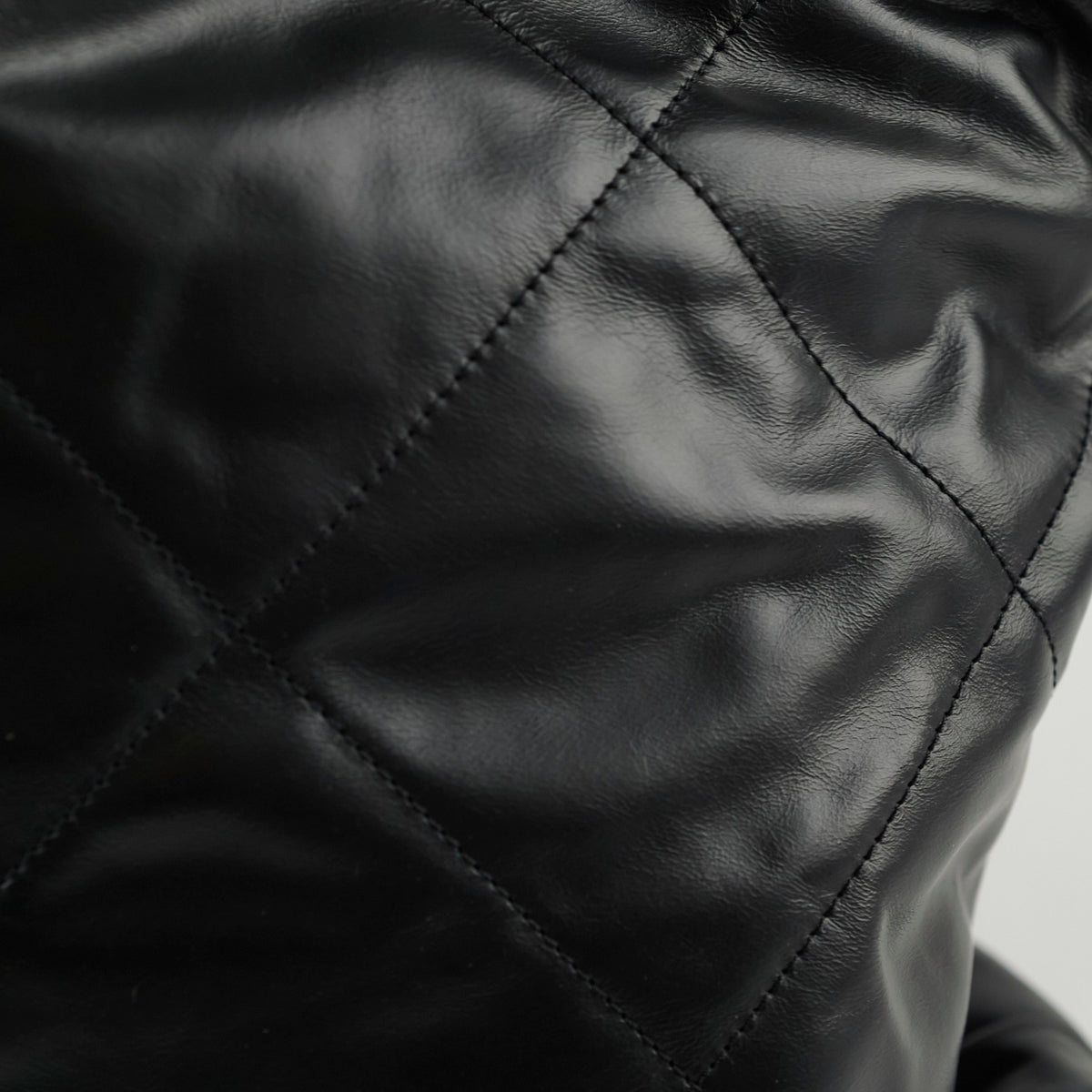 Chanel 22 Medium Black Microchip - photo 11