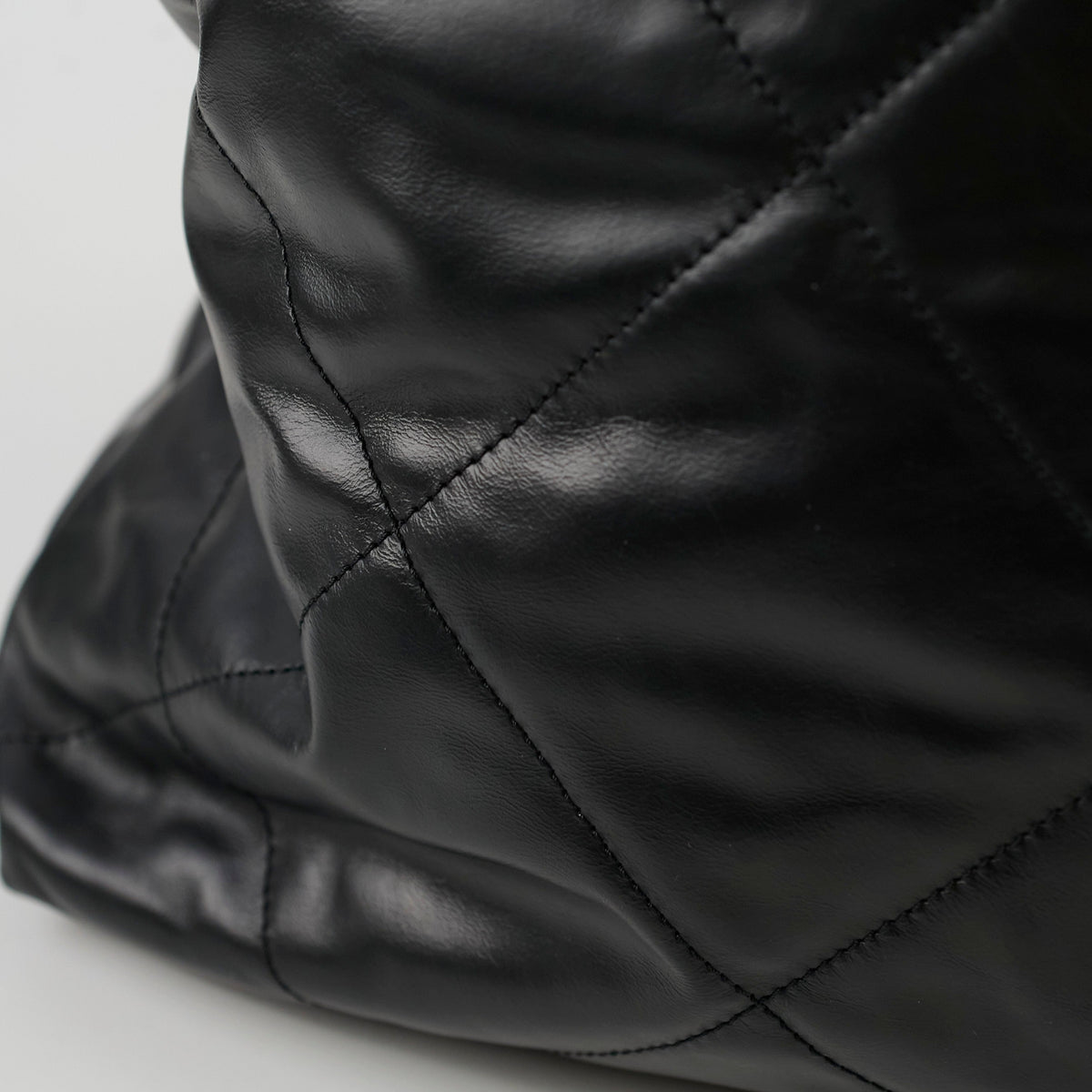 Chanel 22 Medium Black Microchip - photo 10