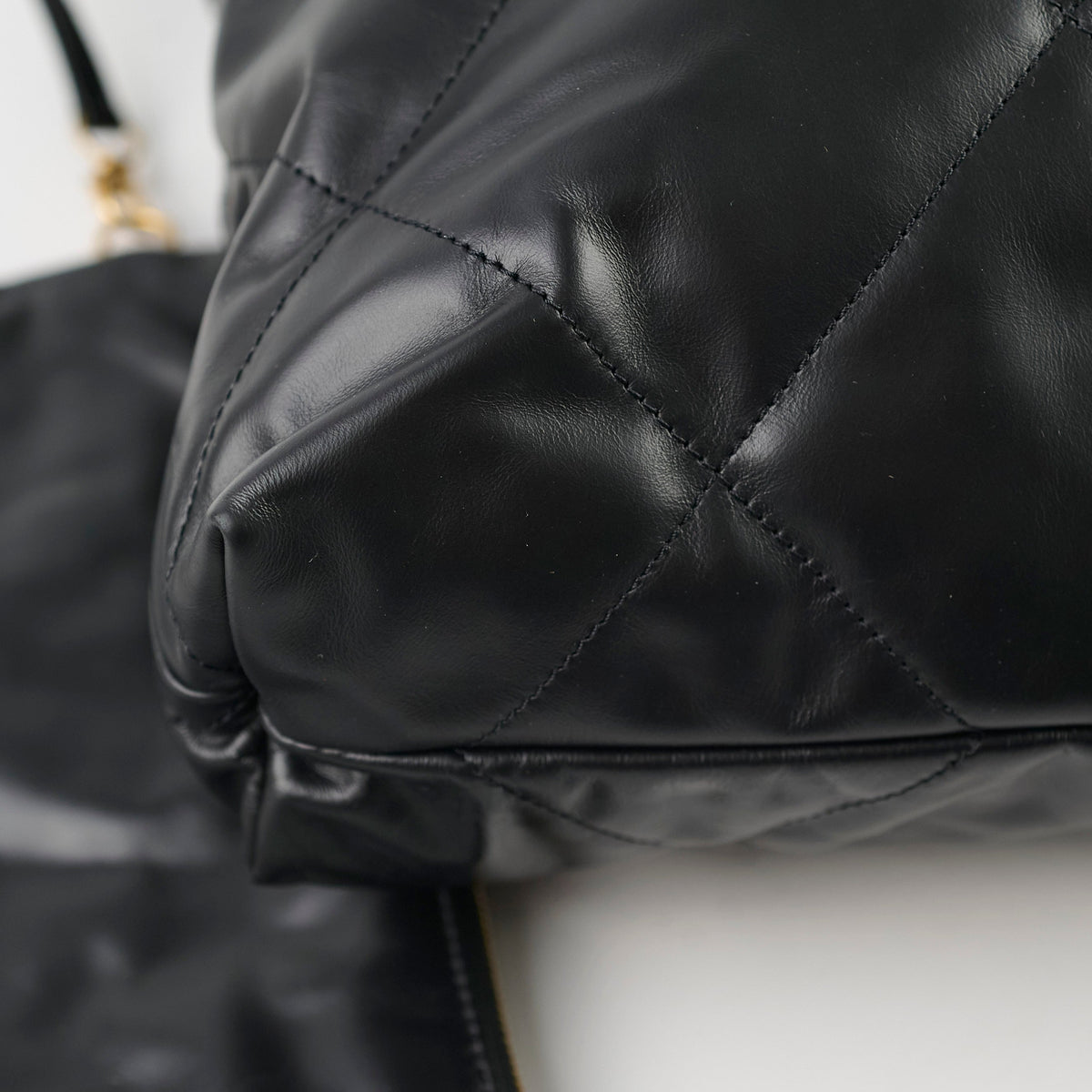 Chanel 22 Medium Black Microchip - photo 8