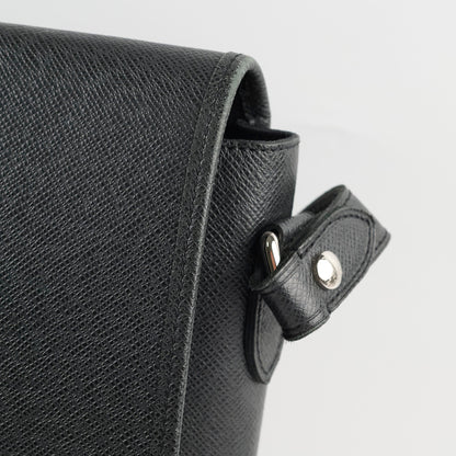 Louis Vuitton Mens Messenger Bag - photo 13