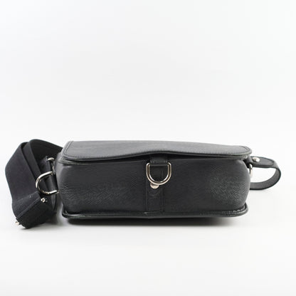 Louis Vuitton Mens Messenger Bag - photo 2