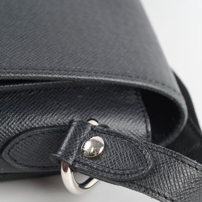 Louis Vuitton Mens Messenger Bag - photo 12