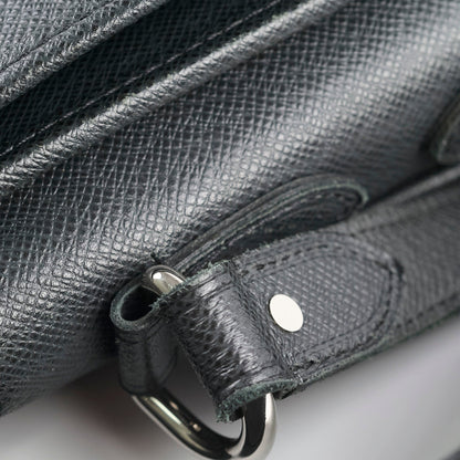 Louis Vuitton Mens Messenger Bag - photo 9