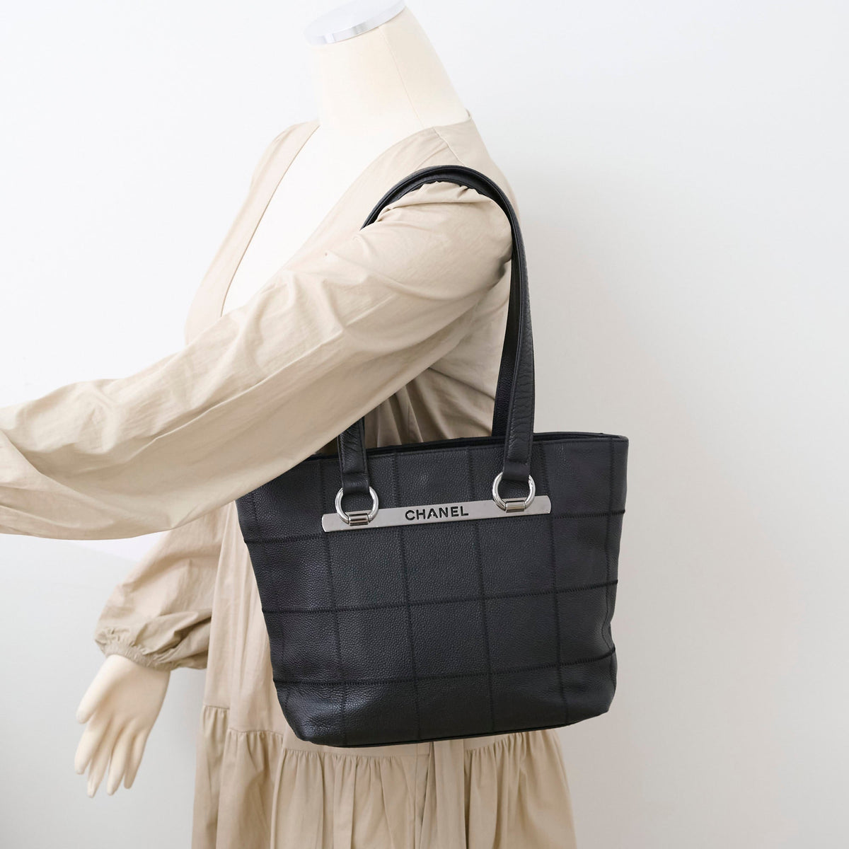 Chanel Tote Bag Black Caviar - photo 14