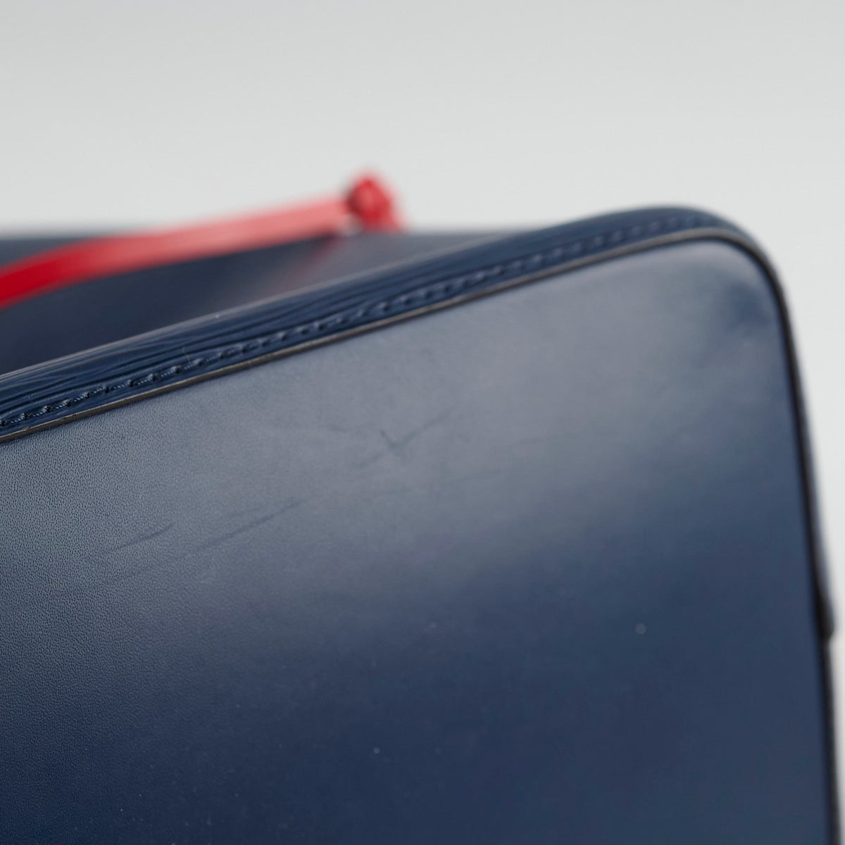 Louis Vuitton Neo Noe Epi Leather Navy/ Red - photo 9