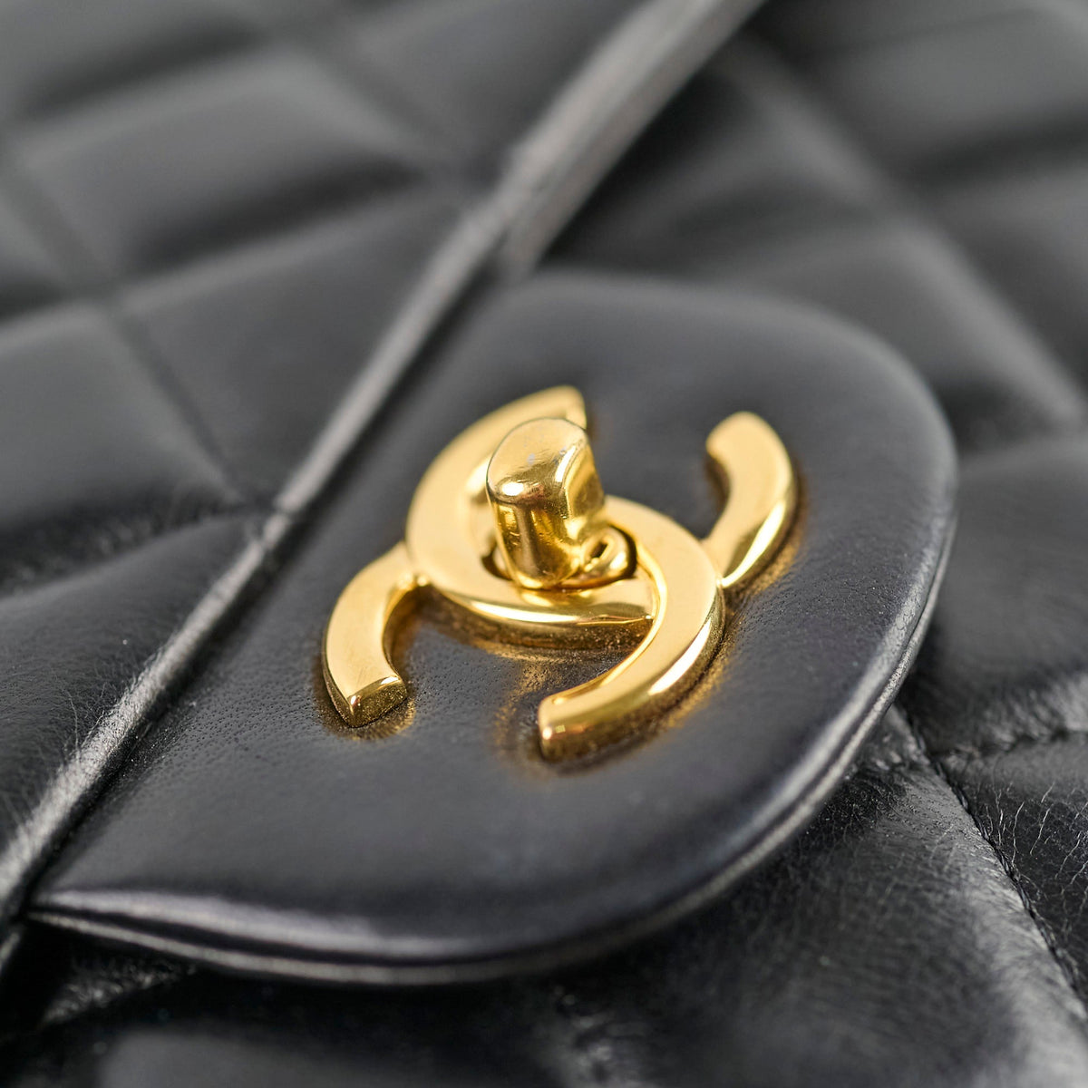 Chanel Single Flap Maxi Black Lambskin - photo 22