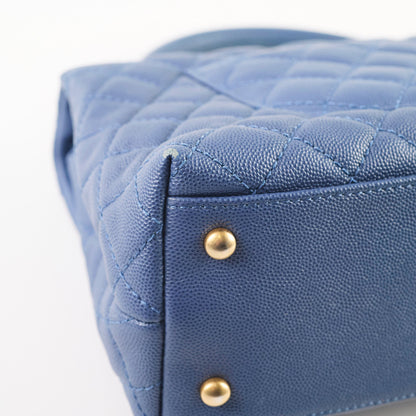 Chanel Coco Handle Medium Caviar Blue - photo 12