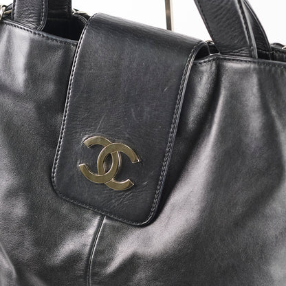 Chanel Diamond Stitched Expandable Leather Zip Tote Blacke - photo 18
