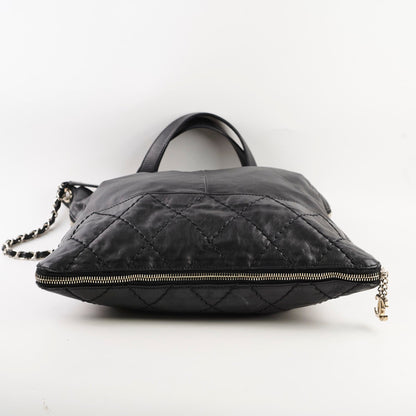 Chanel Diamond Stitched Expandable Leather Zip Tote Blacke - photo 3