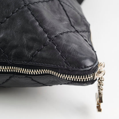 Chanel Diamond Stitched Expandable Leather Zip Tote Blacke - photo 14