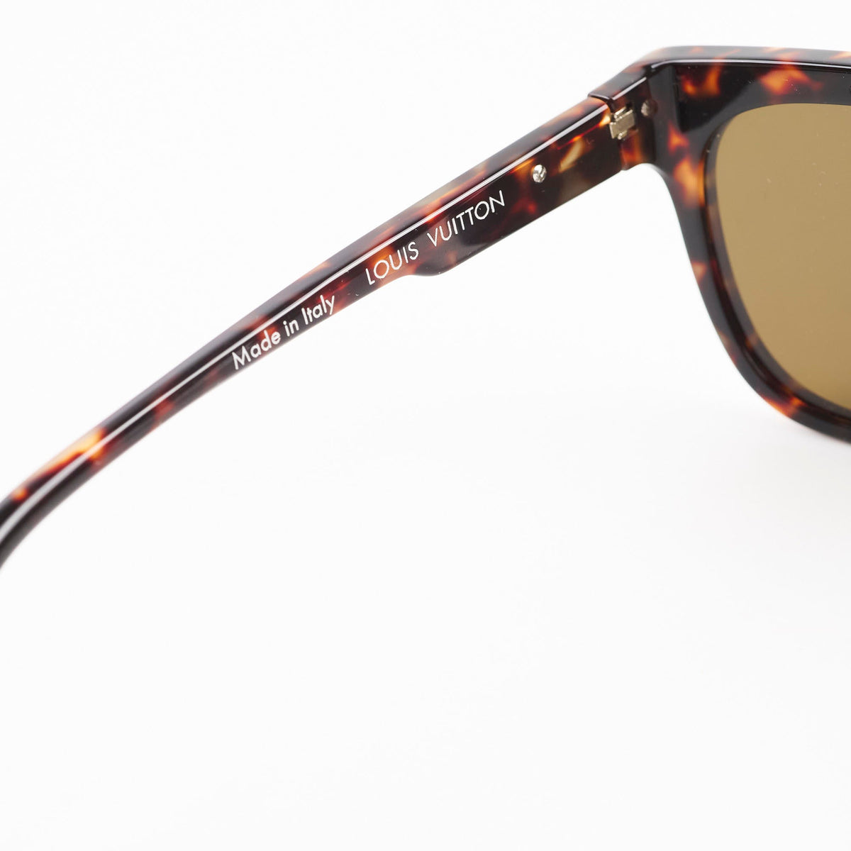 Lous Vuitton Wellington Tortoise Sunglasses - photo 7