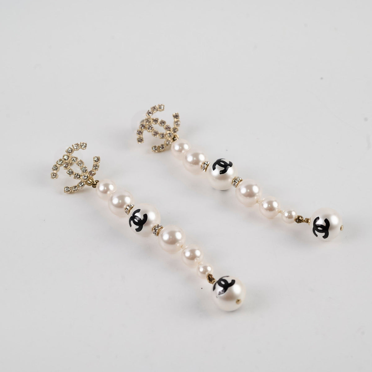 Chanel Pearl/Crystal Long Earring - photo 2