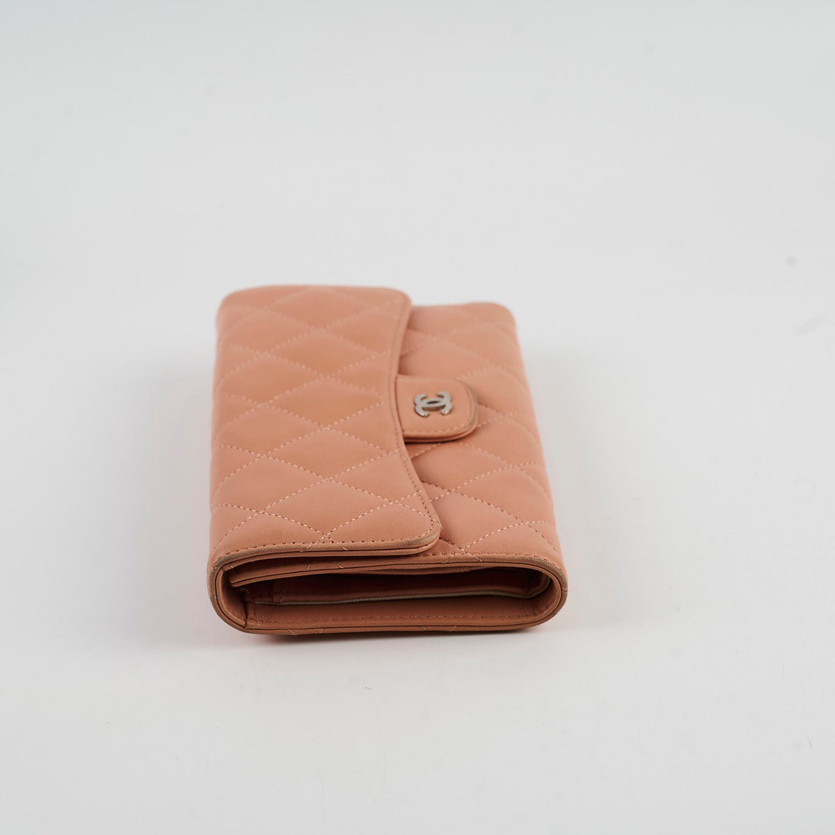 Chanel Lambskin Long Wallet Peach - photo 3