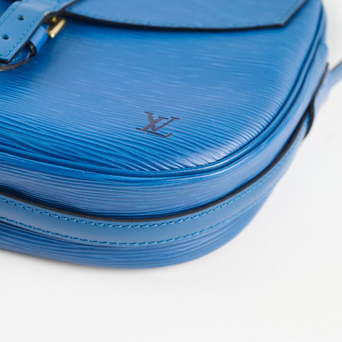 Louis Vuitton Epi June Shoulder Bag Blue - photo 14