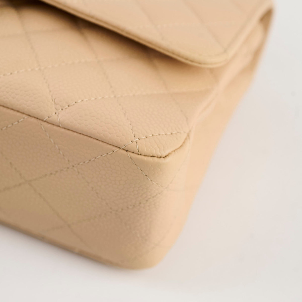 Chanel Medium/Large Caviar Double Classic Flap Beige - photo 17